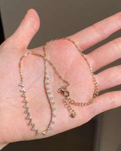 Collier ras du cou en or 14 carats avec 3 diamants de laboratoire ronds de 1,60 ct, chaîne maille trombone, 15 pouces, pour superposition, vente en gros, fabricant - Product Image 3