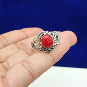 แหวนเงินแท้ 925 ประดับปะการังสีแดงธรรมชาติ รูปทรงล็อค งานแฮนด์เมด สไตล์โบฮีเมียน แหวนแต่งงานประดับอัญมณี เครื่องประดับแฟชั่นสำหรับผู้หญิง งานปาร์ตี้ - Product Image 2