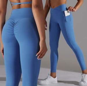 Leggings de sport pour femme à taille mi-haute avec logo personnalisé, effet froncé aux fesses, motif, poche invisible, séchage rapide, en Spandex et Polyester, pour entraînement et yoga - Product Image 1