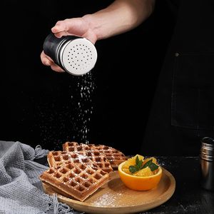 Salière en acier inoxydable argenté vente en gros avec logo personnalisé vissé matériau métallique à des prix compétitifs - Product Image 3