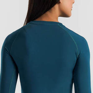 <b>Women's</b> Athletic <b>Compression</b> <b>Shirt</b> Long Sleeve Slim Fit Base Layer Solid Pattern 220 Grams Custom Logo Printing Base Layer - Product Image 4