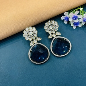 Pendientes de Diamantes de Moissanita en Forma de Pera de Alta Demanda, Plata 925, Joyería de Boda para Mujer, Disponibles a Precio de Fábrica - Product Image 2