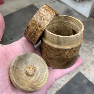 Quemador de Incienso Cuadrado de Madera Hecho a Mano de Lujo, Tapa Metálica Antigua, Quemador de Bakhoor Premium, Ecológico, Aromático, Ideal para Regalo - Product Image 1