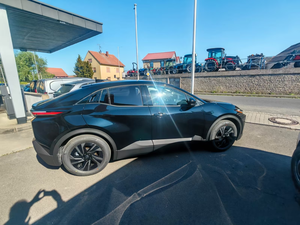 Toyota C-HR Plus 165 kW Teamplayer, SUV Eléctrico, Conducción Inteligente, Gran Autonomía, Vehículo Familiar Crossover - Product Image 6