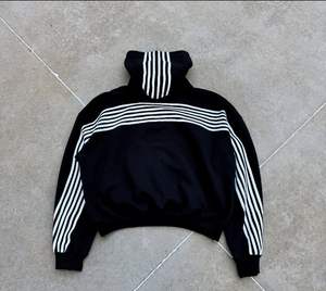 Conjunto de Sudadera y Pantalones Deportivos Personalizados de Moda Urbana, 100% Algodón, Felpa Gruesa, Talla Grande, Chándal con Logotipo Personalizado de Alta Calidad - Product Image 3