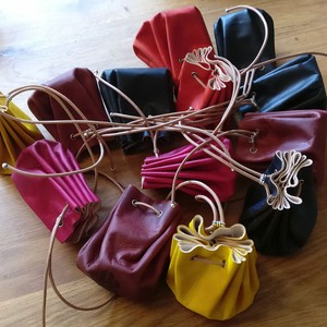 Pochette de rangement pour dés en cuir PU faite à la main et personnalisée, sac à cordon bleu sarcelle, cadeau artisanal portable pour les joueurs - Product Image 4
