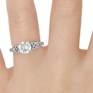 Bague de fiançailles en or 10 carats personnalisable avec diamant (naturel), design antique à motifs, fabrication OEM, vente en gros et au détail, fabricant international - Product Image 1