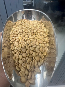 เมล็ดกาแฟลิเบอริก้า ฮันนี่โปรเซส 100% เวียดนาม เกรดพรีเมียม เมล็ดกาแฟดิบ ผลผลิตใหม่ MOQ ต่ำ - Product Image 1