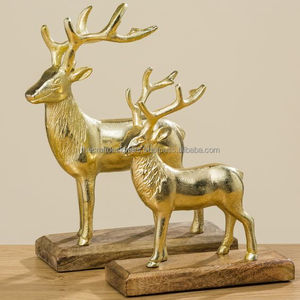 Objets de table de renne fabriqués à la main Design pour la décoration de Noël Support de statue de cerf en aluminium avec socle en bois Objet mobile - Product Image 1