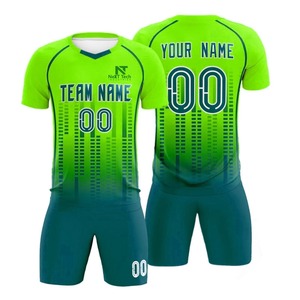 Vêtements de sport confortables pour hommes, uniforme de football 100% polyester, uniforme de football sur mesure pour hommes - Product Image 1