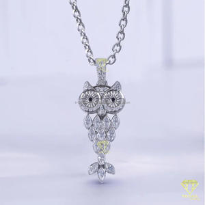 Pendentif artisanal en forme d'oiseau avec design de bijoux hip-hop de luxe et finition de haute qualité - Product Image 2