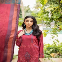Vestido Salwar Kameez de Tres Piezas, Jacquard, Viscosa, Estilo Pakistaní e Indio, para Fiesta o Uso Casual, con Bordado Intenso, Diseño Étnico Moderno
