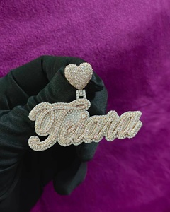 Colgante de Moissanita con Corte Esmeralda Personalizado con Certificado IGI, Plata 925, Totalmente VVS, Engaste de Garras, Estilo Hip Hop - Product Image 2