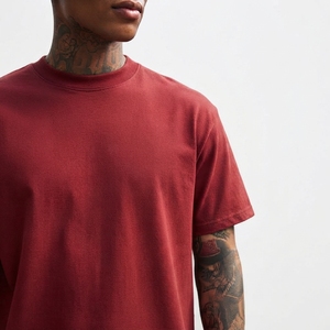Wholesale Men <b>Red</b> Solid Color Short Sleeve O-Neck Loose Fit Formal Knitted 100% Cotton Front Logo Custom <b>oversized</b> T-<b>Shirt</b> men's - Product Image 3
