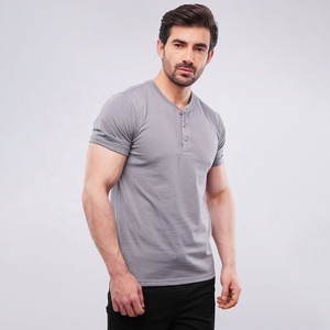 เสื้อเชิ้ตเฮนลีย์แขนสั้นสั่งทำขายส่ง ผ้าฝ้าย 100% พิมพ์ลายสกรีน คอปกติดกระดุม สำหรับผู้ชาย น้ำหนัก 220 กรัม เสื้อยืดเฮนลีย์เปล่า - Product Image 3