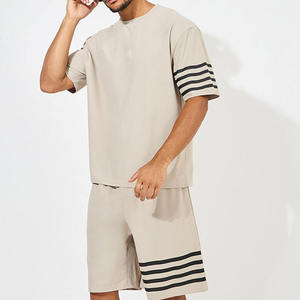 Ensemble T-shirt et short pour homme, couleur unie, sport, mode été, manches courtes, T-shirts surdimensionnés avec logo personnalisé - Product Image 1