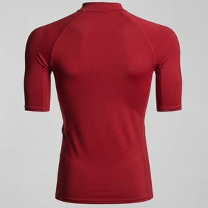 Rashguard de performance pour femme de haute qualité, léger, protection UV, en Spandex/Polyester, manches courtes, couleur personnalisable - Product Image 5