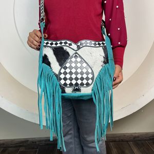 กระเป๋าสะพายไหล่หนังกลับลายตารางหมากรุก แต่งพู่หนังแท้ ดีไซน์ลูกเต๋า แฟชั่นหรูหราสำหรับผู้หญิง ขายส่งแบบใหม่ - Product Image 4