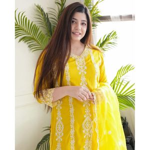 Vêtements de fête pour femmes de créateur haut et bas avec un bel ensemble élégant Plazzo - Product Image 1