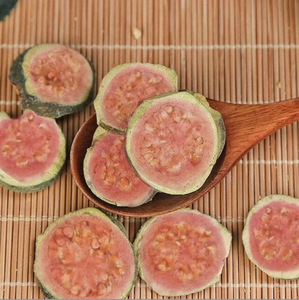 Selección de Frutas Liofilizadas para Exportación Hechas con Plátano, Guayaba, Jaca, Kiwi, Mango y Melocotón para Decoración de Repostería, Vietnam - Product Image 3