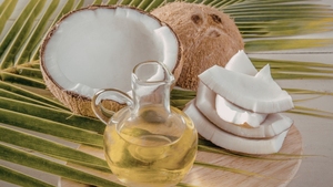 Aceite de Coco Fraccionado Refinado Orgánico Prensado en Frío de Grado Alimenticio del Delta de Vietnam, 99% de Pureza, Empaque a Granel/Barril de 1000L para Uso Industrial - Product Image 6
