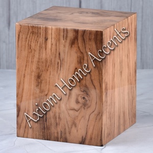 Axiom Home Accents-urna de cremación de madera hecha a mano con tallas intrincadas y acabado elegante para un memorial atemporal - Product Image 1