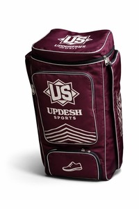 Bolsa de Cricket Premium Hit Zone, Bolsa de Viaje Deportiva Extra Grande, Almacenamiento Resistente y Duradero con Ruedas y Múltiples Compartimentos - Product Image 3