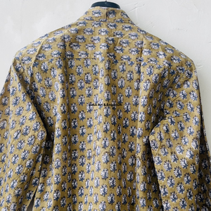 เสื้อเชิ้ตพิมพ์ลายดอกไม้ลำลองสำหรับผู้หญิง พิมพ์ลายด้วยมือ ผ้าฝ้าย 100% คอปกติดกระดุม ระบายอากาศได้ดี สีชมพูและสีขาว ลดราคา - Product Image 6