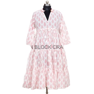 ชุดเดรสยาวผ้าฝ้ายสีขาวสวยสำหรับผู้หญิงชุดเดรสคอวีพิมพ์ลายสไตล์หลวมลำลองมีกระเป๋าแขนยาวไซส์ใหญ่พิเศษ - Product Image 1