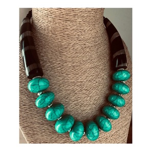 Collar de Resina con Cuentas, Colgante de Epoxi Hecho a Mano con Láminas de Oro, Cadena de Cuentas, Joyería de Moda para Mujer, Regalo, Diseño Personalizado, Venta al por Mayor - Product Image 3