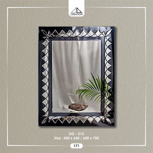 Espejo Elegante de Pared con Cristal Biselado Tukdi, Estilo Decorativo Artístico, Ecológico y Duradero - Product Image 4