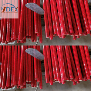 Balais à long manche rouges, 4 pieds de long, diamètre 2,2 cm, pour le nettoyage - Product Image 3
