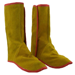 อุปกรณ์ป้องกันคุณภาพสูง หนังวัวแท้แบบแยกชั้น ปลอกขาป้องกันการเชื่อม หนังป้องกันอุบัติเหตุในอุตสาหกรรม ปลอกหุ้มรองเท้าป้องกันสำหรับช่างเชื่อม - Product Image 1