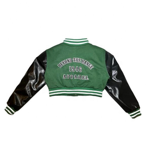 Chaqueta Varsity Corta de Lana para Mujer, Tendencia 2025, con Apliques Bordados Personalizados y Mangas de Cuero Genuino, Diseño de Moda, Venta al Por Mayor - Product Image 3
