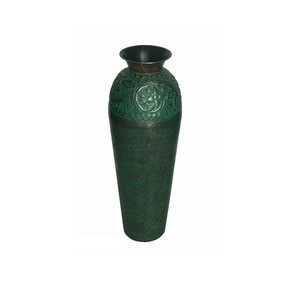 Sophisticated Aluminum Floor <b>Vase</b> Designed for Elegant Floral Presentation and Interior Decor - Product Image 2