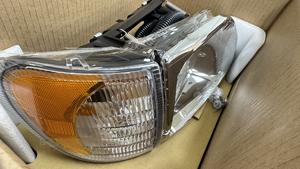 FARO DELANTERO (I) INTERNACIONAL PARA CAMIÓN, PIEZAS DE CARROCERÍA, OE # 3502928C95 FABRICADO EN TAIWÁN - Product Image 3