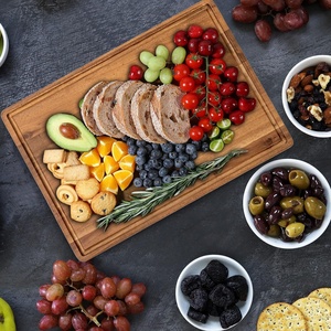 Juego de cocina de madera ecológico personalizado de 3 piezas, tablas de cortar, bandeja para servir con cuchillos para carne, queso, frutas y verduras - Product Image 4