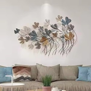 Escultura Metálica de Pared con Diseño de Follaje, Decoración Contemporánea para el Hogar, Arte para Sala de Estar, Forma Irregular, Pieza Única - Product Image 4