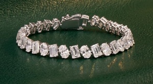 Bracelet tennis de luxe en moissanite, style diamant glacé, bijoux hip-hop, taille baguette émeraude, brillant - Product Image 3