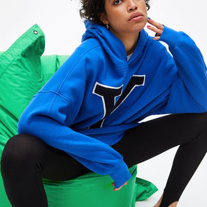 Sweatshirts et sweats à capuche personnalisés brodés pour femmes grandes tailles, sweat-shirt oversize pour femmes, sweat à capuche court assorti - Product Image 1