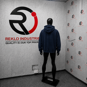 Sudadera con capucha oversize azul marino con cremallera completa, patrón texturizado discreto, estilo streetwear de peso pesado y corte relajado. - Product Image 4