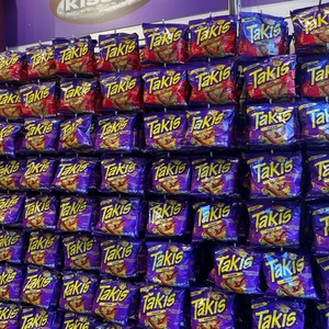 Clásicos Takis: Snacks Enrollados Picantes con Rico Condimento de Chile y Textura Crujiente, una Opción Popular para el Supermercado - Product Image 6