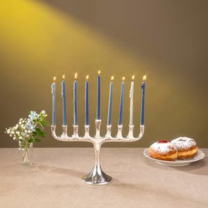 Ménorah en métal argenté sculpté à la main, 9 bras, finition martelée, support décoratif pour activités religieuses - Product Image 2