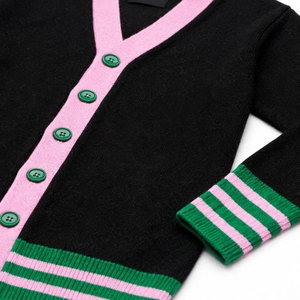 Cárdigan de Punto Personalizado para Mujer, Estilo Universitario, Negro, Rosa, Verde, con Rayas en los Puños, Cuello en V, Botones, Fabricante de Marca Privada OEM - Product Image 4