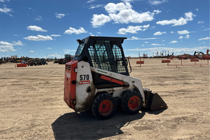 Cargadora Compacta S70 2015 con Cabina Cerrada, Máquina de Construcción de Alto Rendimiento - Product Image 3
