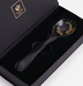 Cuillère à salade noire avec manche en corne et métal, cuillère légère à long manche pour les fêtes de mariage et l'usage quotidien en cuisine - Product Image 4