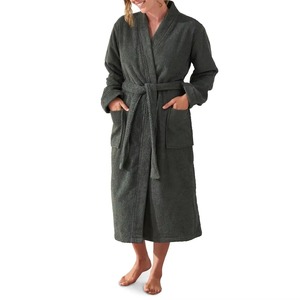 Bata de Baño Personalizable Modelo King of Bathrobes, Calidad Premium, 100% Algodón de Rizo - Product Image 3