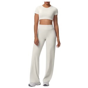 Ensemble de yoga de haute qualité en tissu brossé double face, haut court à manches courtes et pantalon large, respirant et à séchage rapide, vêtements de sport - Product Image 6
