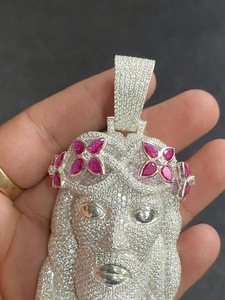Pendentif Couronne Chrétienne Jésus en Argent 925 Plaqué Rhodium avec Moissanite et Rubis Marquise, Bijou Hip Hop pour Fête, Cadeau AFAR JEWELS - Product Image 4