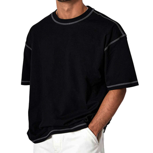 T-shirt ample et formel en maille avec logo contrastant sur le devant, respirant et écologique - Product Image 4